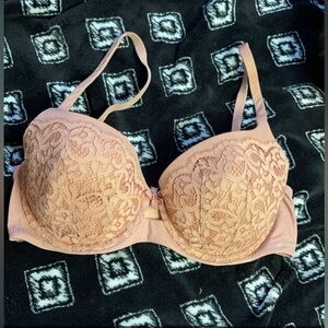 Victoria’s Secret Bra 34DD